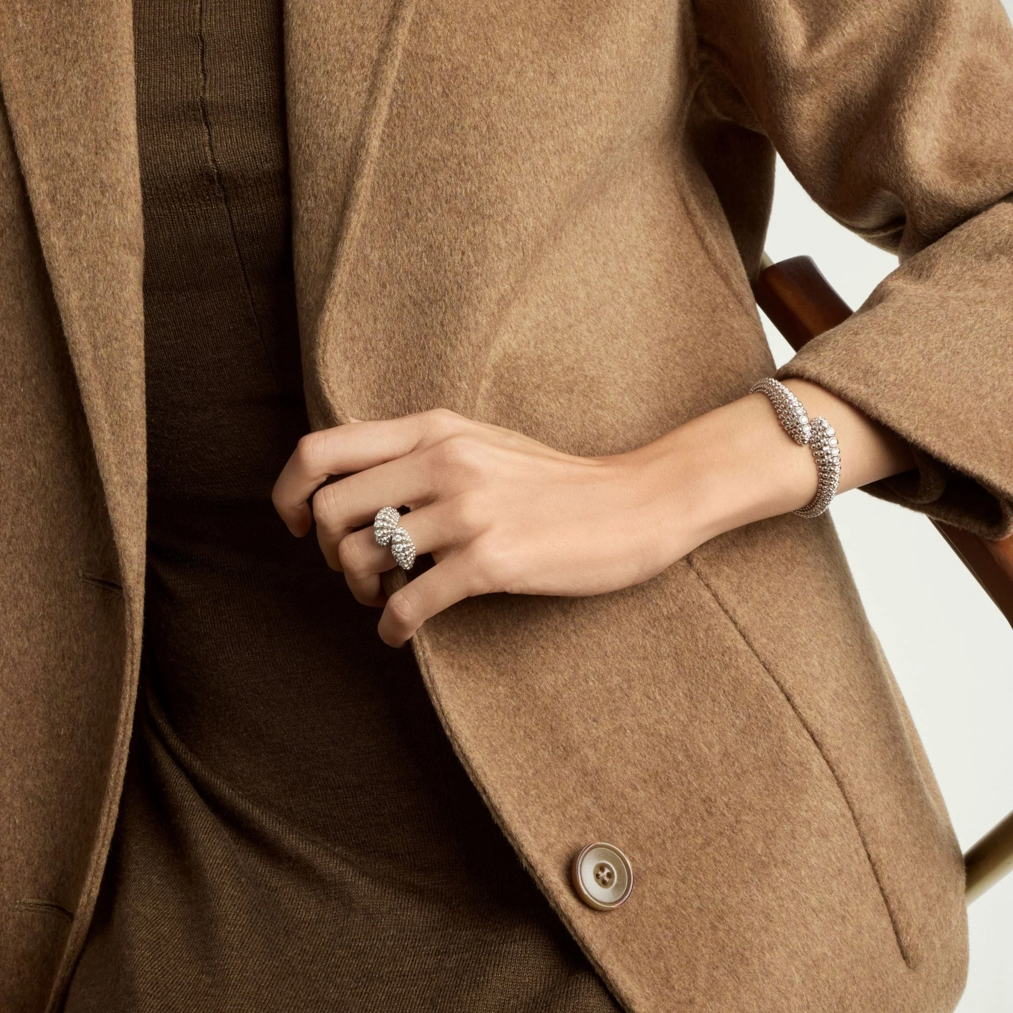 BUBBLES CONTRARIÉ WHITE GOLD BRACELET - Image 4