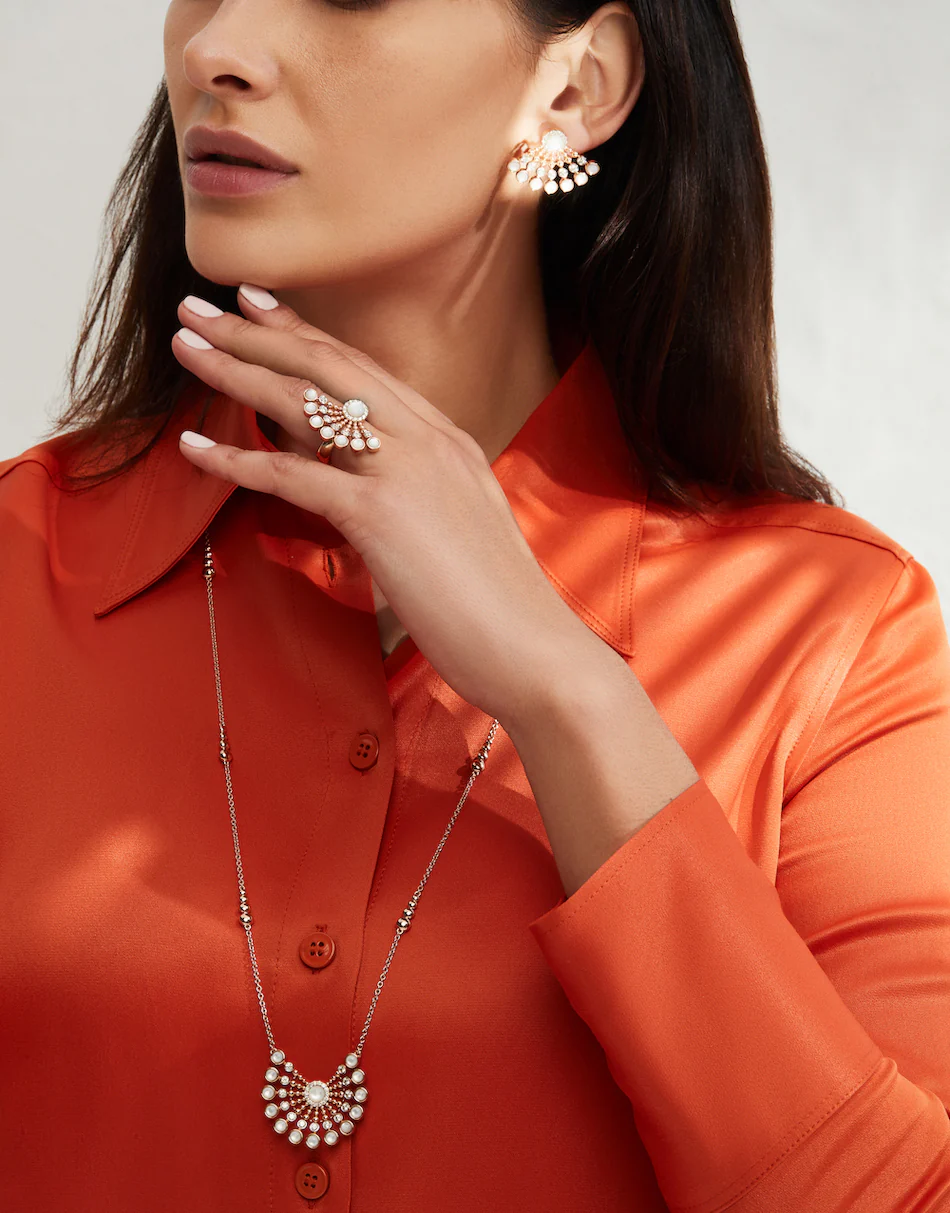 BUBBLES RAGGI MOTHER OF PEARL EARRINGS - Image 4