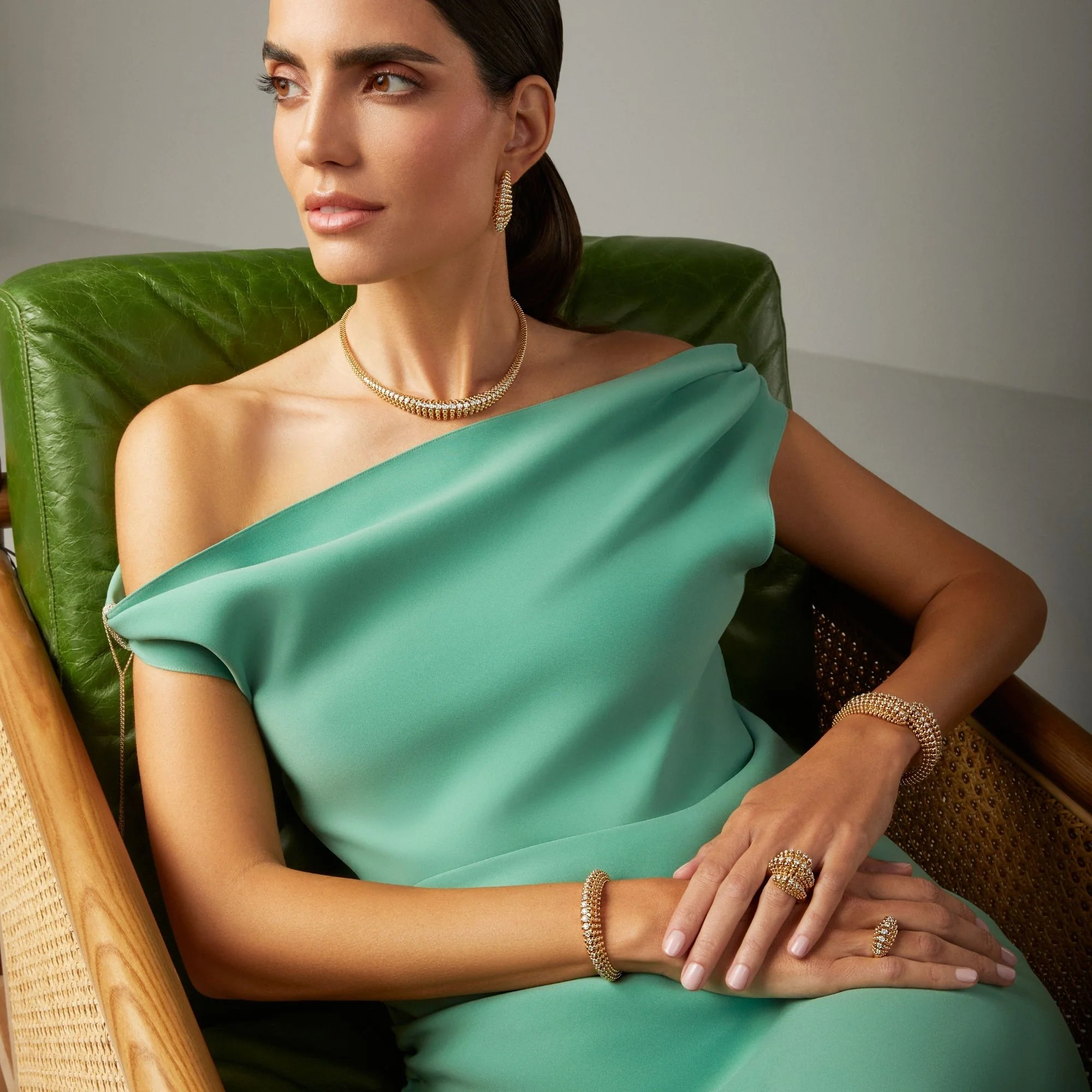 BUBBLES YELLOW GOLD BRACELET - Image 4