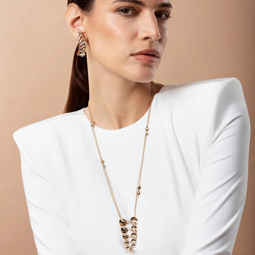 ELICA LONG YELLOW GOLD PENDANT - Image 3