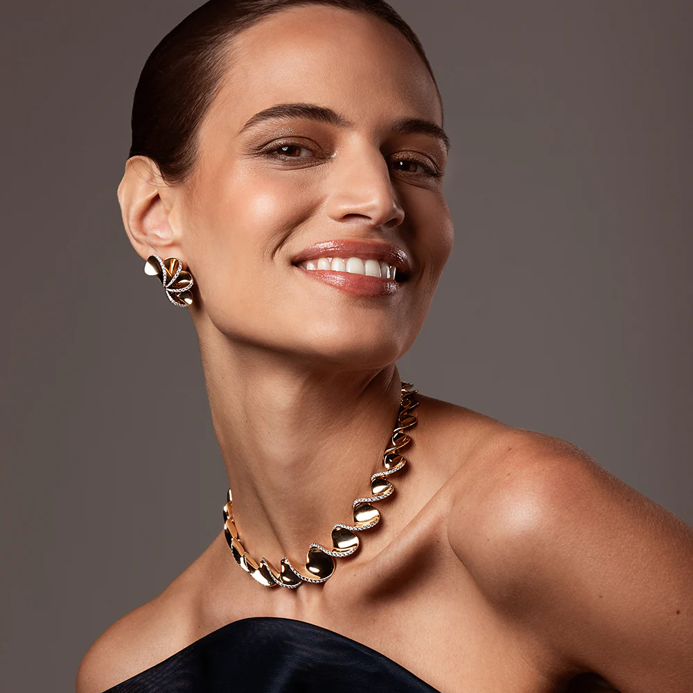 ELICA YELLOW GOLD EARRINGS - Image 4